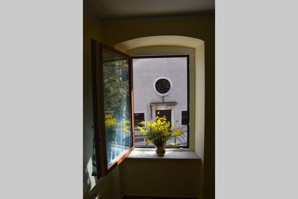 Old Town Apartment Popovic فيرسار المظهر الخارجي الصورة