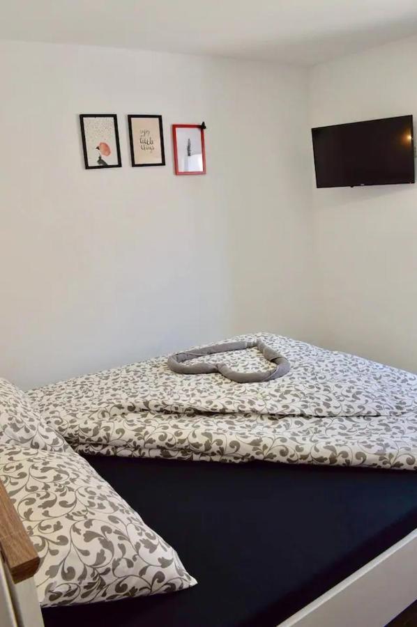 Old Town Apartment Popovic فيرسار المظهر الخارجي الصورة