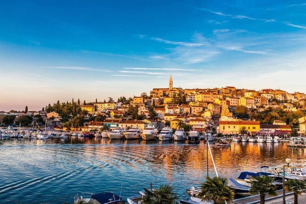 Old Town Apartment Popovic فيرسار المظهر الخارجي الصورة