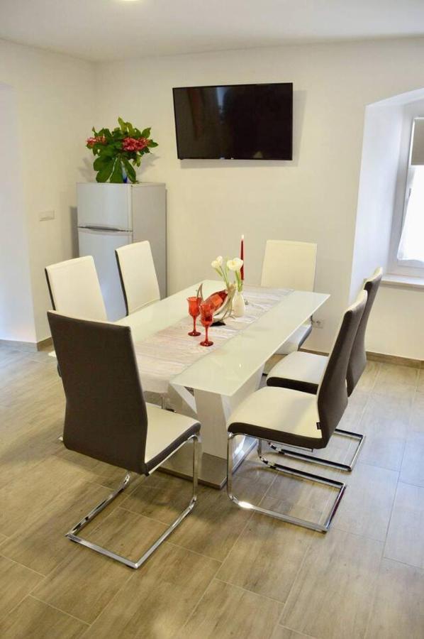 Old Town Apartment Popovic فيرسار المظهر الخارجي الصورة