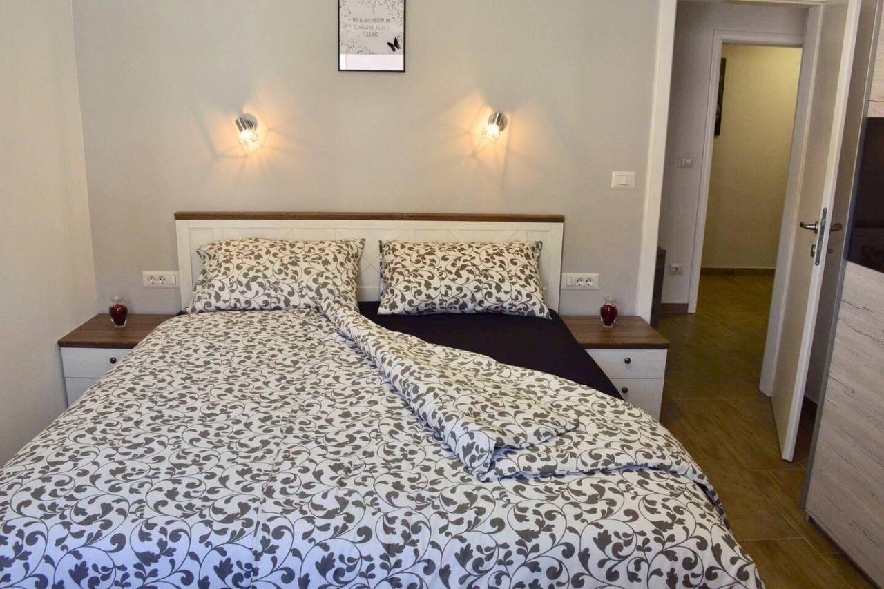 Old Town Apartment Popovic فيرسار المظهر الخارجي الصورة
