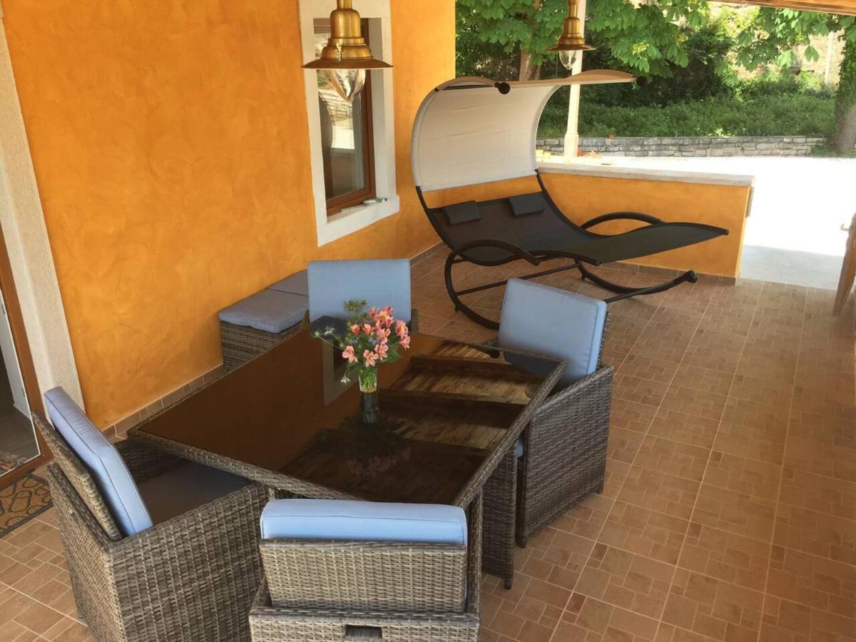 Old Town Apartment Popovic فيرسار المظهر الخارجي الصورة
